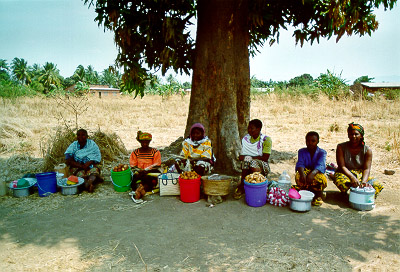 Pausenverkauf Mapinduzi Primarschule in Ifakara